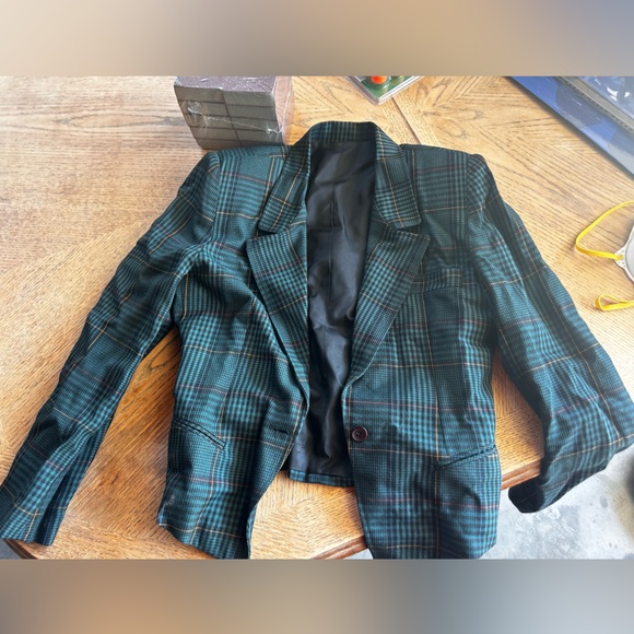 David N Blazer - Picture 1 of 2
